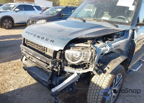 2023 Land Rover Defender 110 X-Dynamic Se z USA, uszkodzony, nr VIN SALE27EU3P2192185